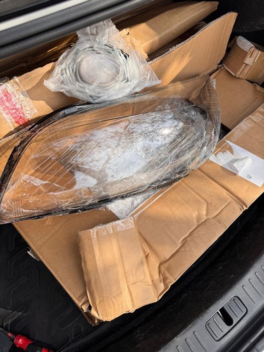 Malibu 1 fara optikasi. Chap voditel tarafi. Fara Klei bilan sotiladi