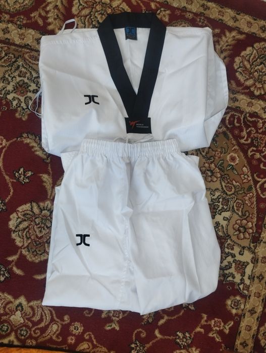 Ноаая форма теквондо