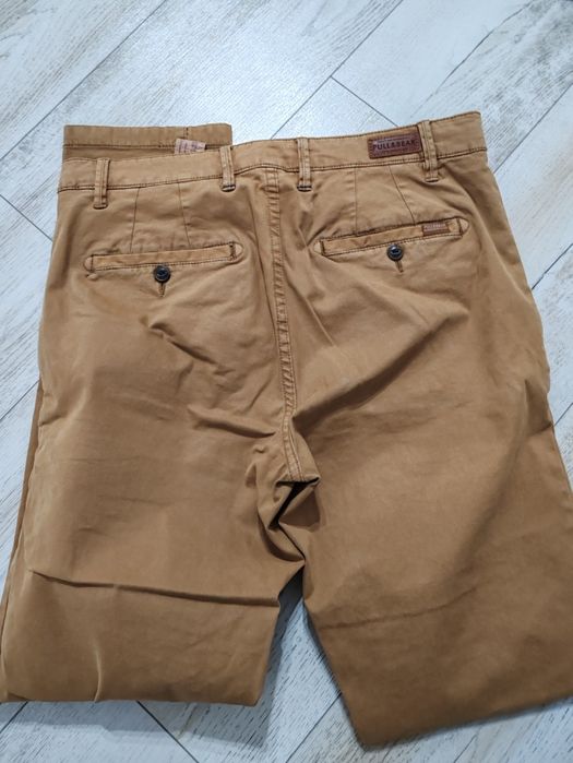 Pantaloni Pull&Bear mărime 32