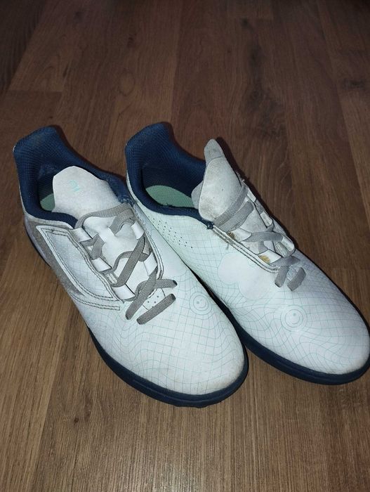 Детски футболни обувки Kipsta