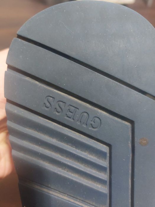 Adidasi dama Guess originali