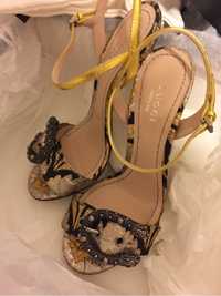 Sandale dama Gucci sandy fllurjacq gold silk,produs original