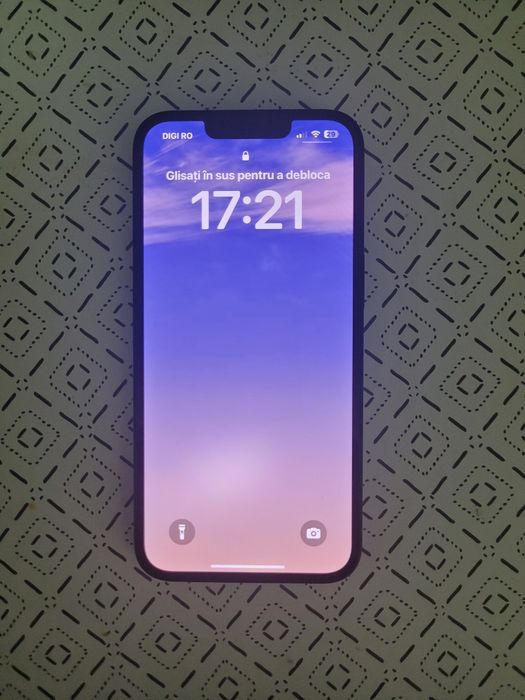 IPhone 16 E impecabil