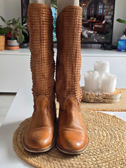 Cizme dama cu perforatii decorative - Piele naturala