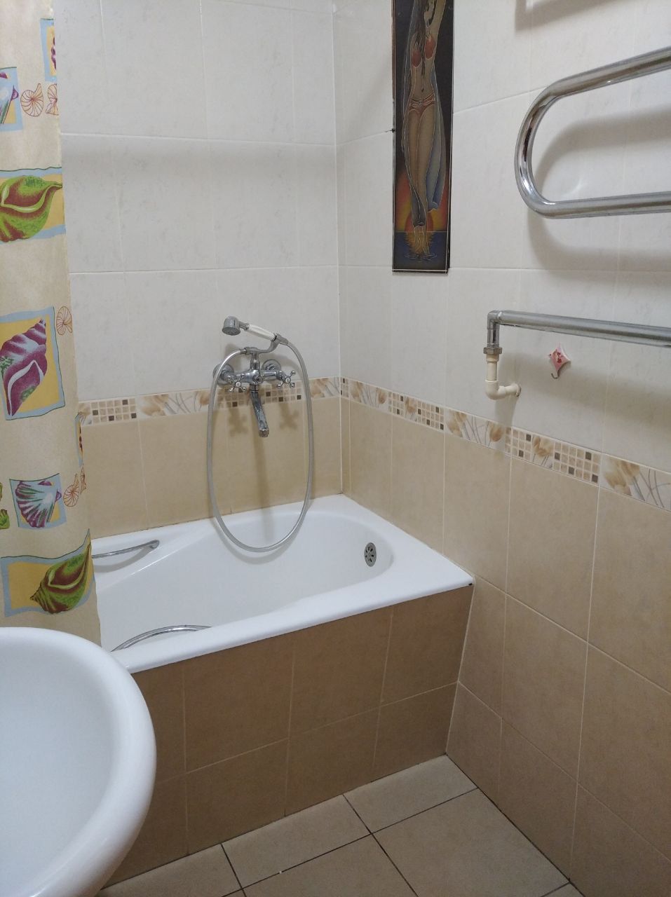 Продается 2 ком квартира ТТЗ 1.Диадора