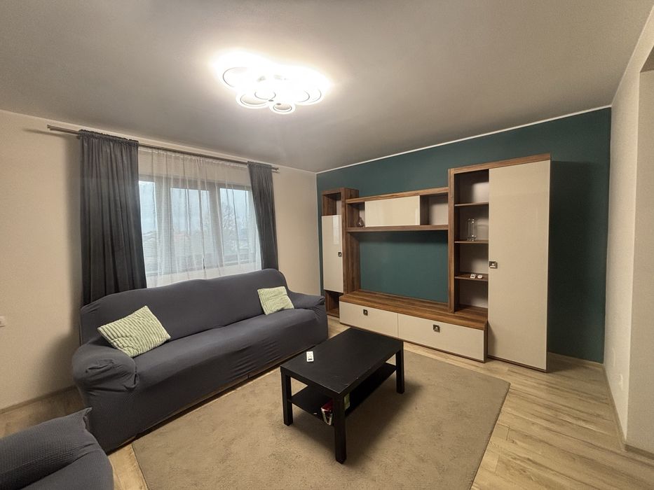 P.F. Inchiriez casa  tip duplex cu 3 camere , curte si parcare proprie