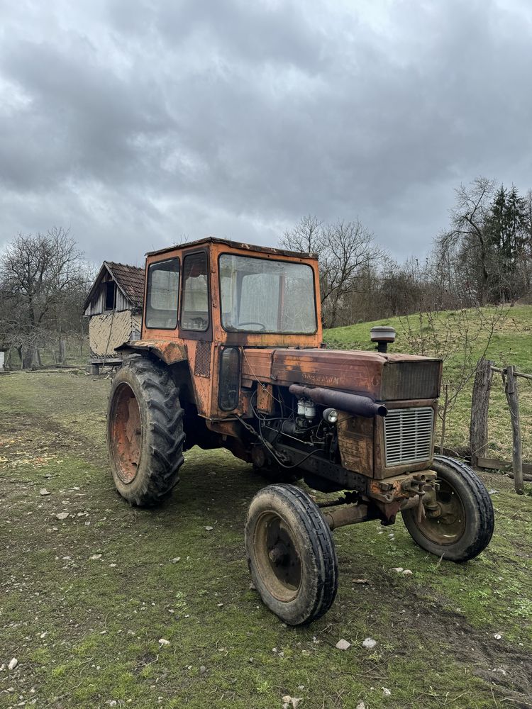 Tractor U650 echipat forestier!!