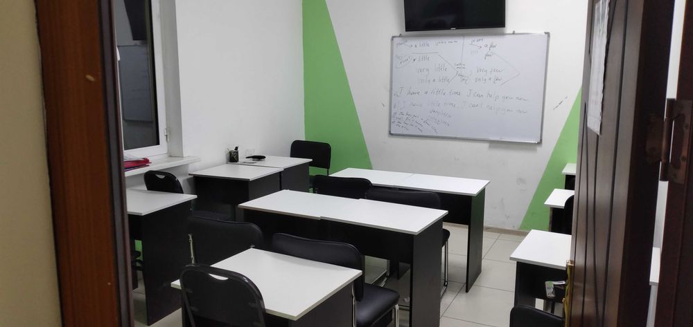 Продается столы  стулья срочно