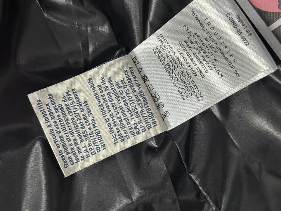 Geaca Moncler cu puf ( in stoc )