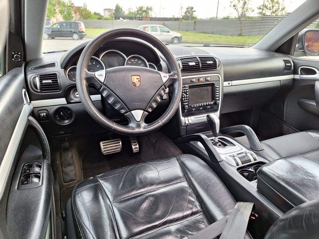 Porsche Cayenne 4.5I 340hp на части