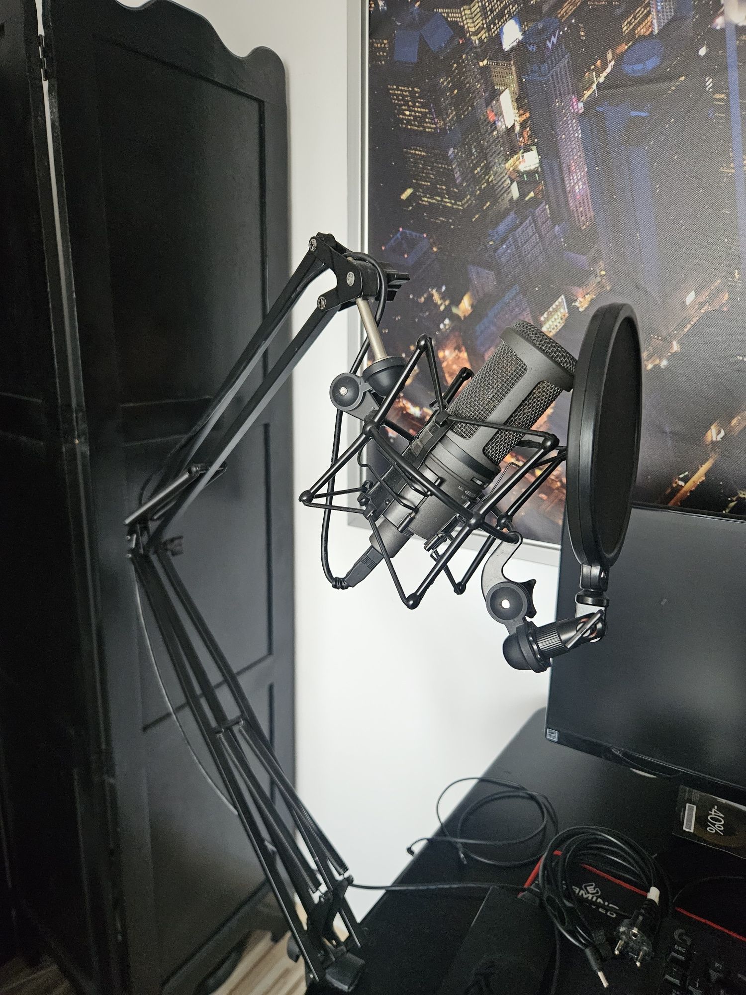Microfon USB  Audio Technica AT2020USB+ cu Shock mount , pop filt