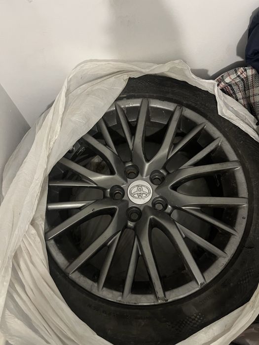 Продам диски R18 4 штуки