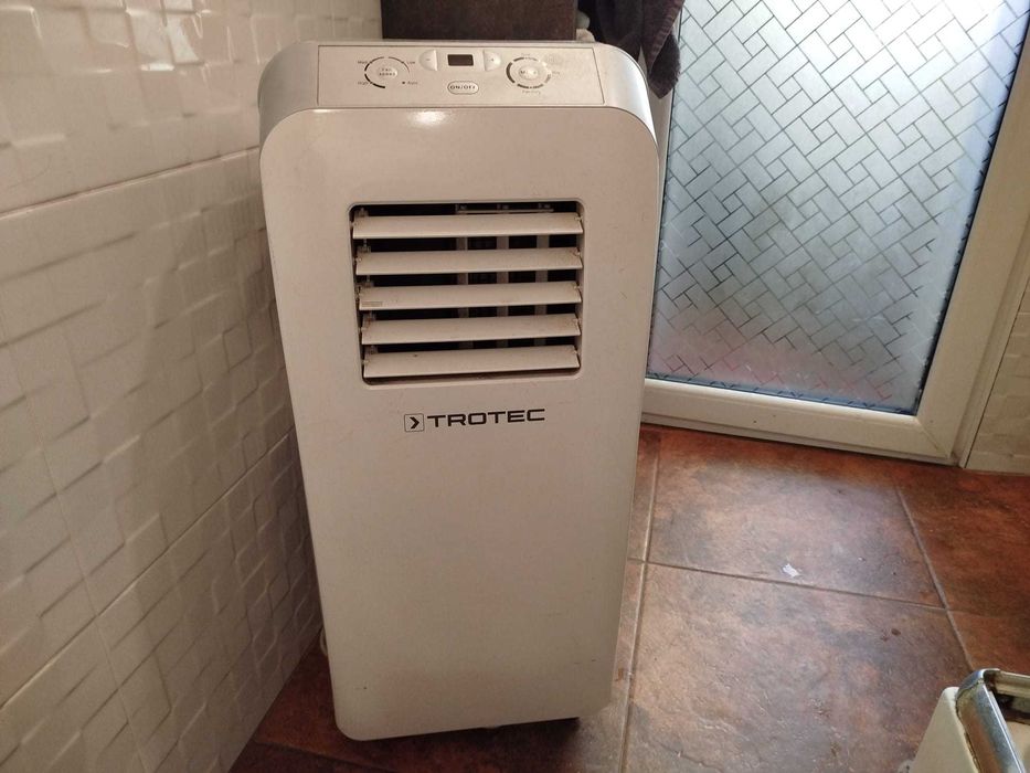 Aer conditionat portabil Trotec PAC 2600E,  9.000 Btu,; second hand !