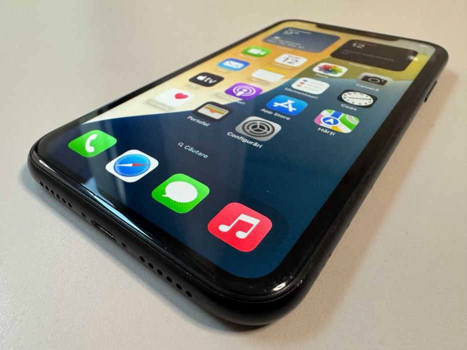  Apple / iPhone XR 128 Gb / Black