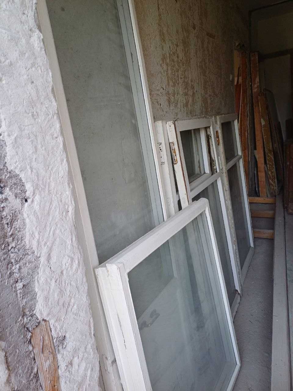 Продаю половые доски, лаги, окна двойные деревянные, двери деревянные