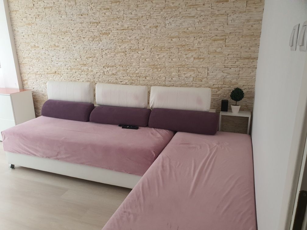 Apartament 2 camere metrou de închiriat