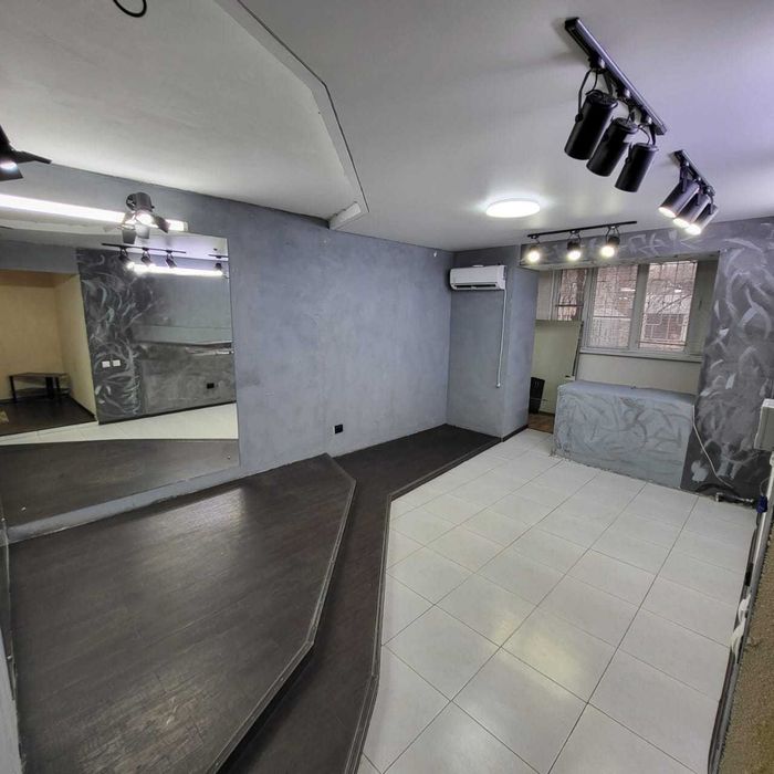 Продам коммерческий объект в центре города, ост. Революция