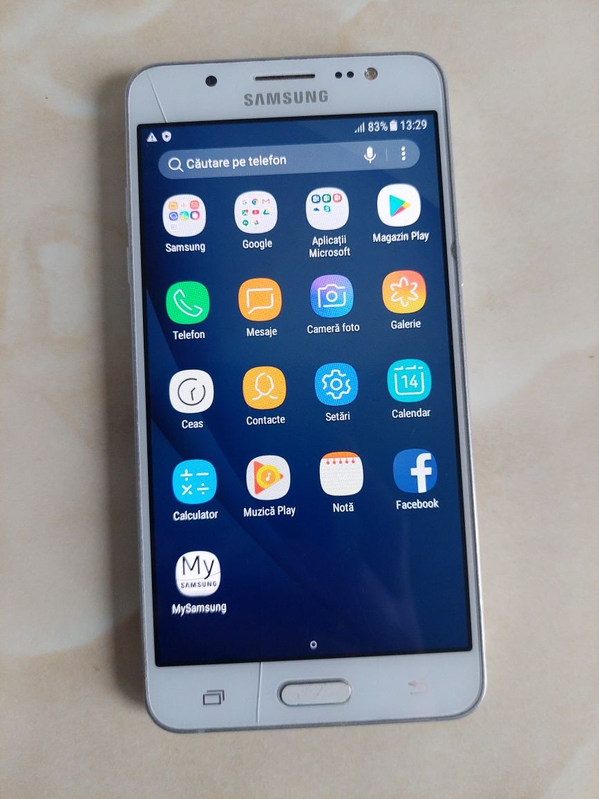Vând Samsung Galaxy J5 2016 White / Alb, fără probleme //poze reale
