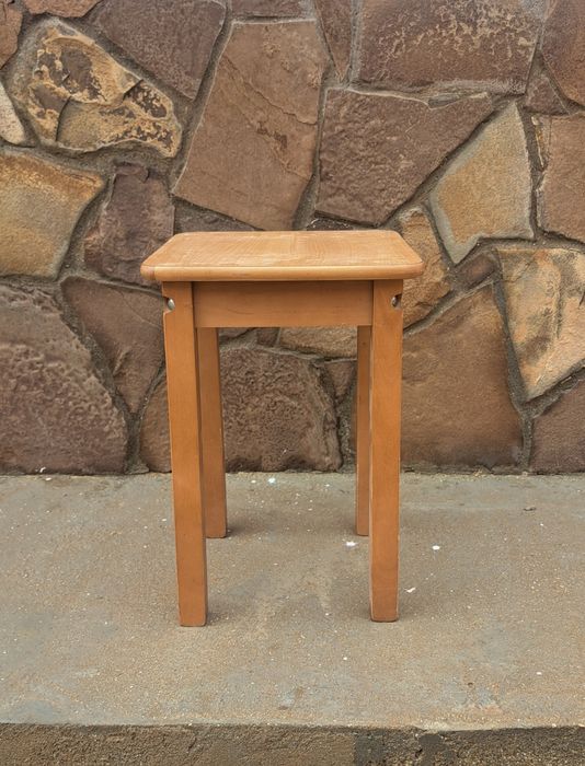 Табуретки деревяные бу