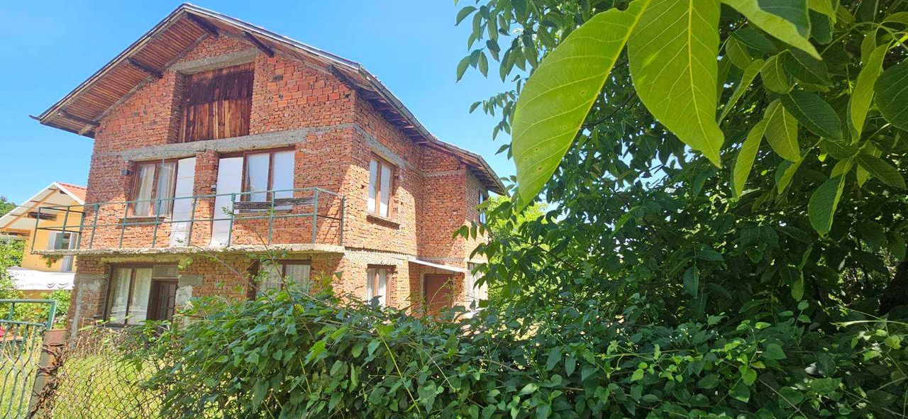 Продава се Къща в с. Извор, Област Перник - 150 кв.м за 400 €/кв.м - Снимка #3