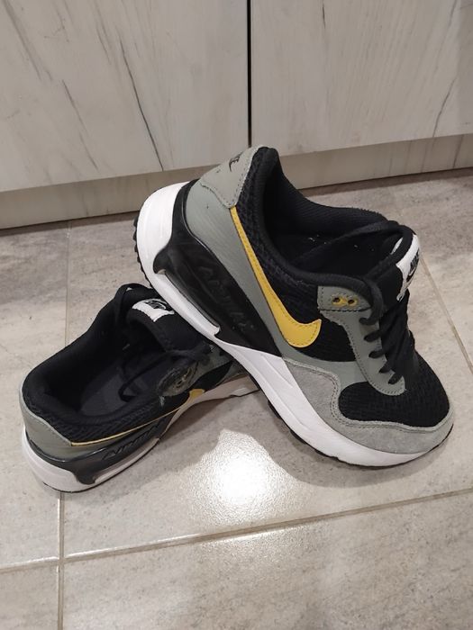 Nike маратонки 38 номер