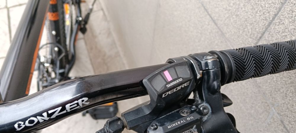 Продавам алуминиев велосипед  26 цола,49 см