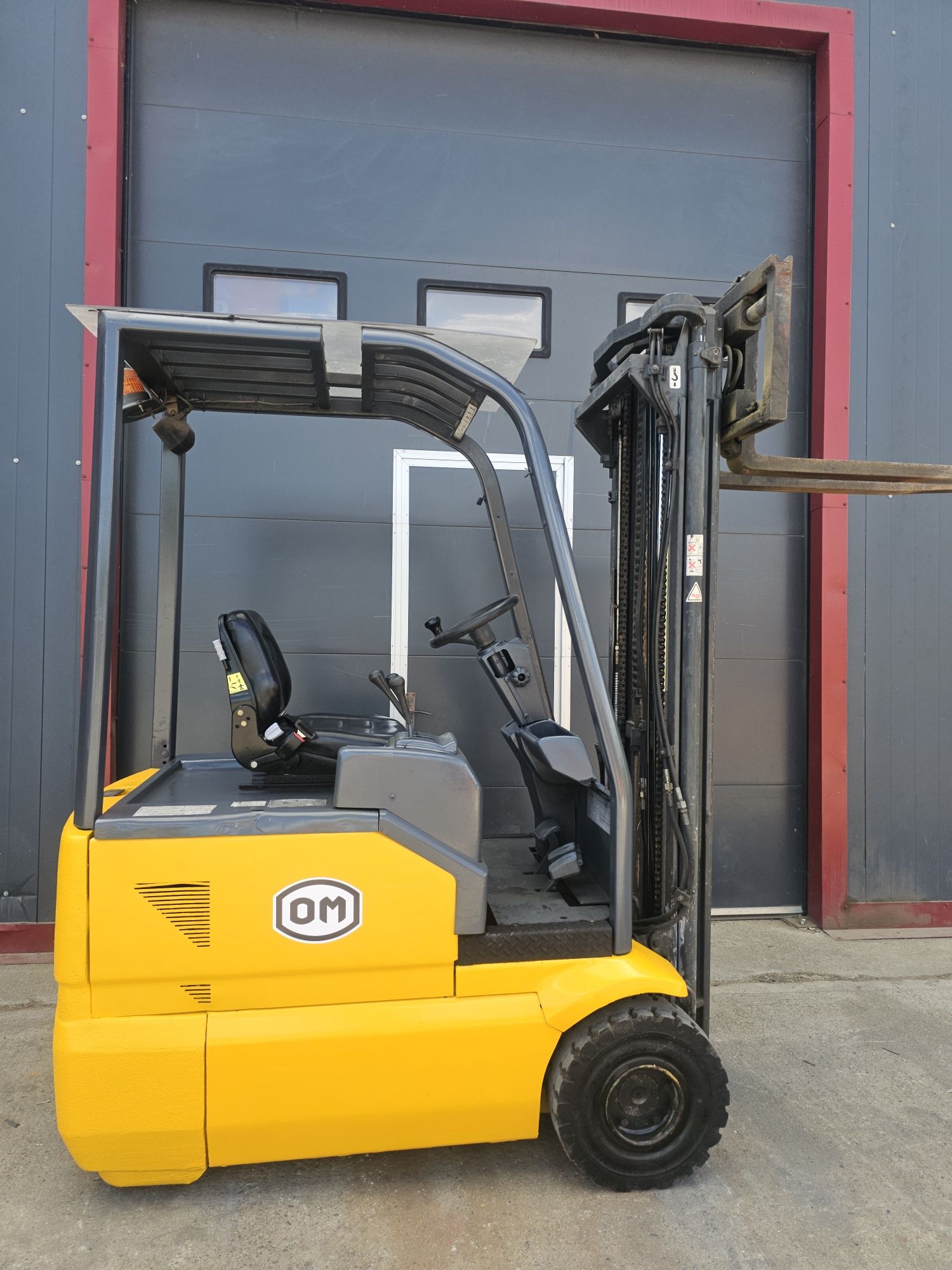 Stivuitor , electrostivuitor FiatOm 1.5T