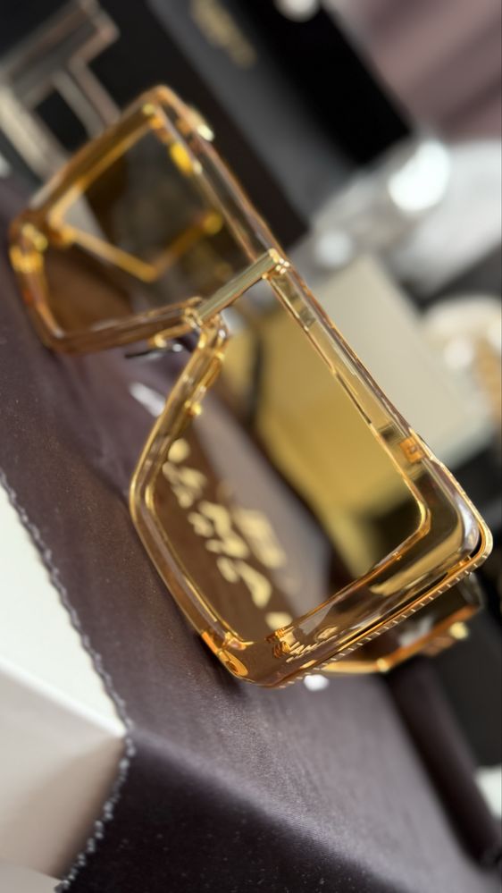 Слънчеви очила BALMAIN