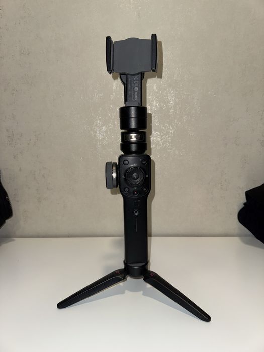 Zhiyun SMOOTH 4 — стабилизатор для смартфона