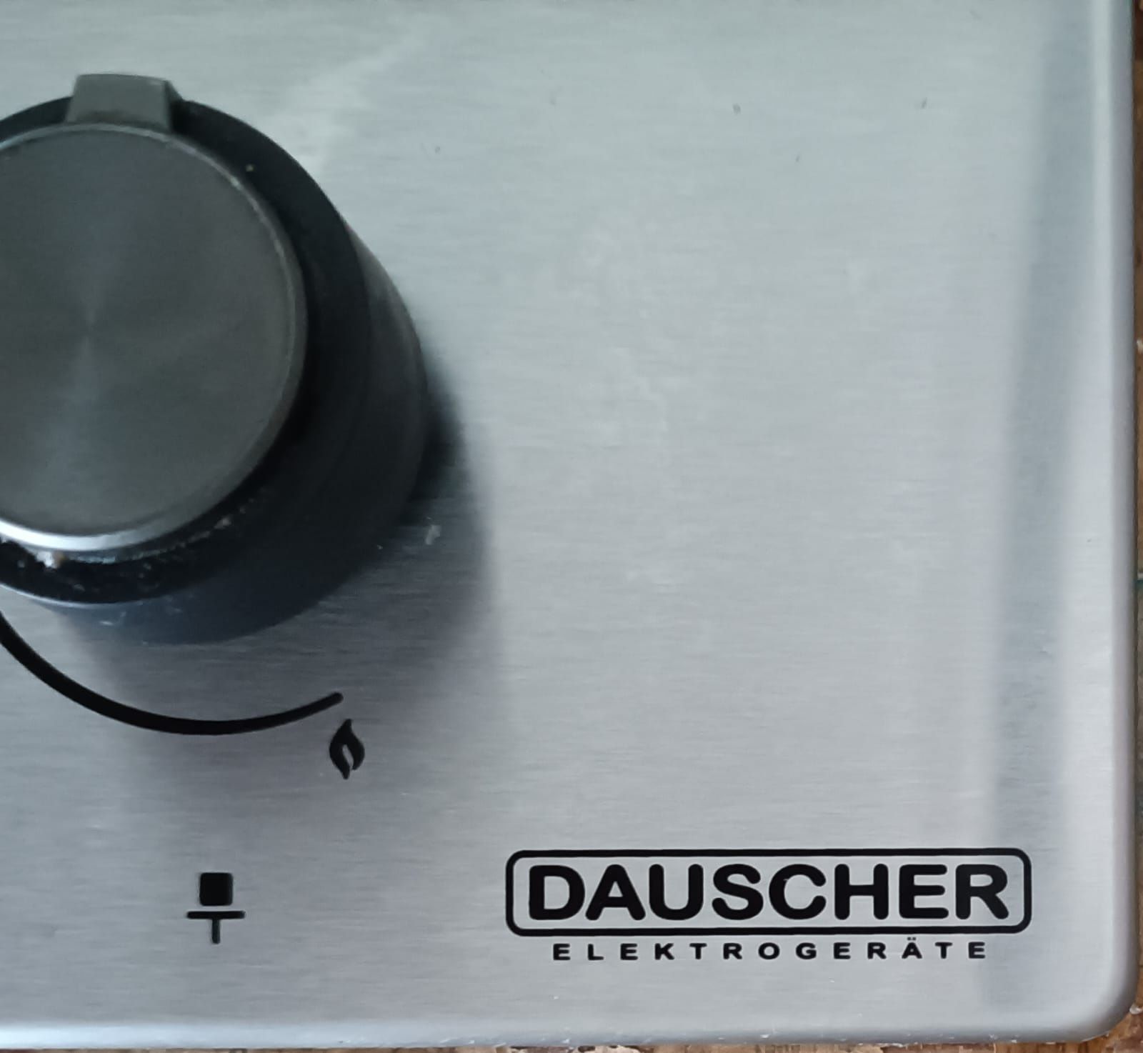 Продам варочную поверхность  Dauscher