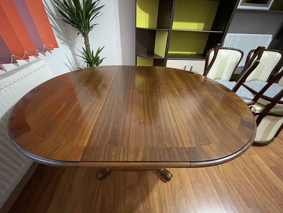 Masa cu scaune pentru living