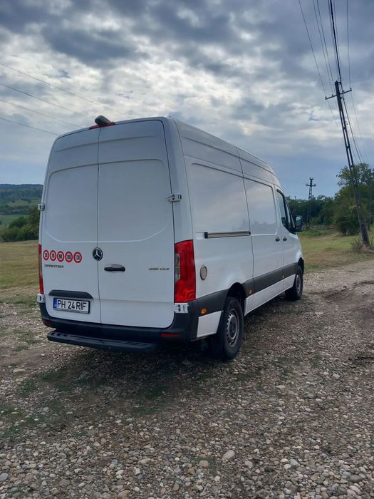 Mercedes-Benz sprinter