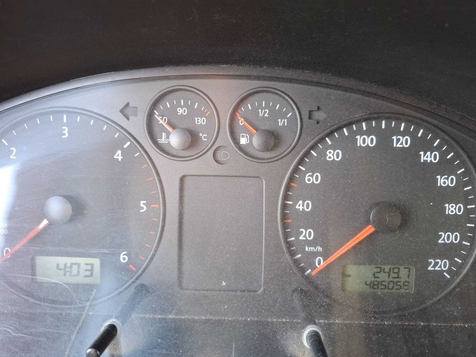 Vindem Volkswagen Transporter Caravelle T5- 8+1