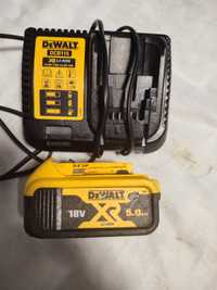 Încărcător și acumulator de 5 ah Dewalt