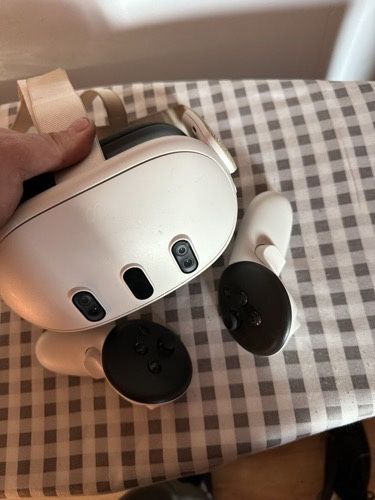 Vand ochelari vr oculus Meta quest 3 512gb  sau schimb cu ps5