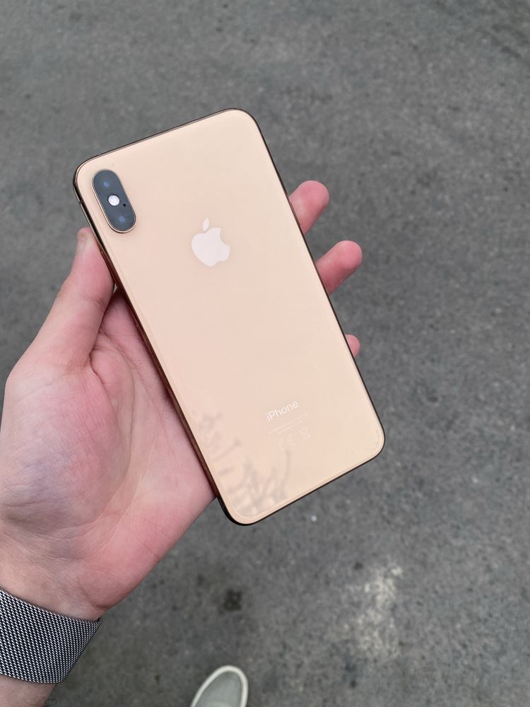 Телефон Iphone Xs Max 64Gb