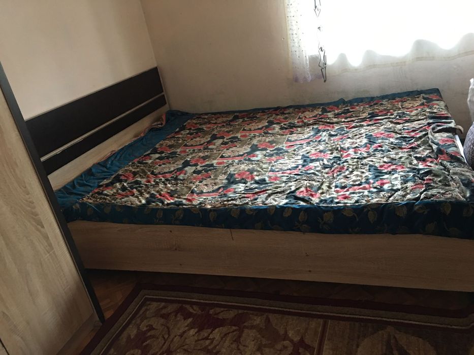 Спальный диван срочно продам