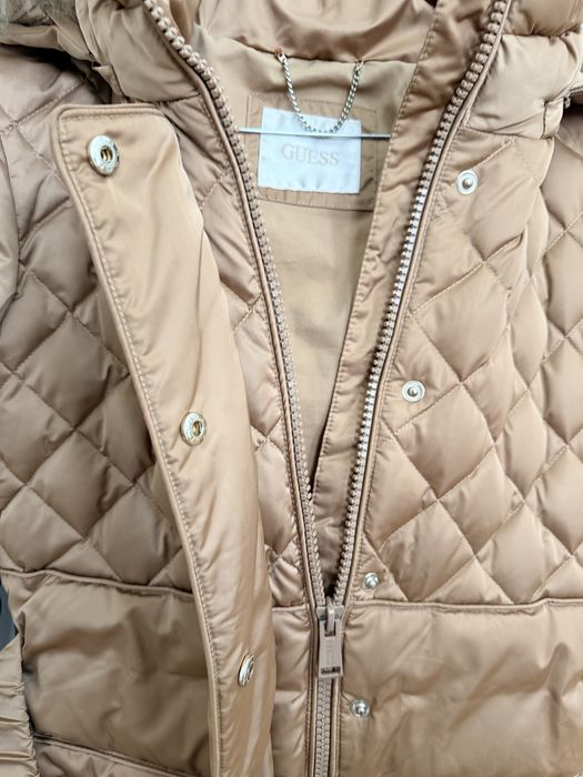 Guess Geacă din puf Lolie, guler blana naturala, Maro, Regular Fit XS