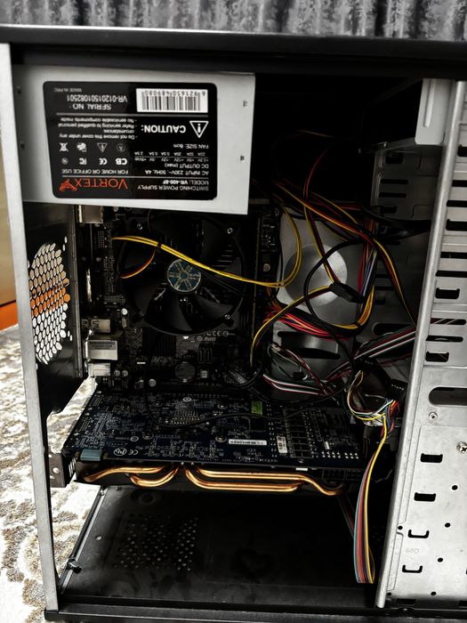 Обычный компьютер