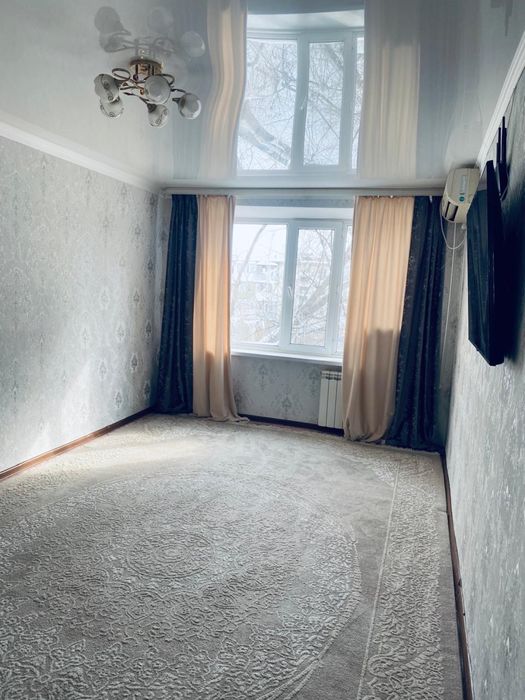 Продам 2х комнатную квартиру (5мкр Есет батыра)