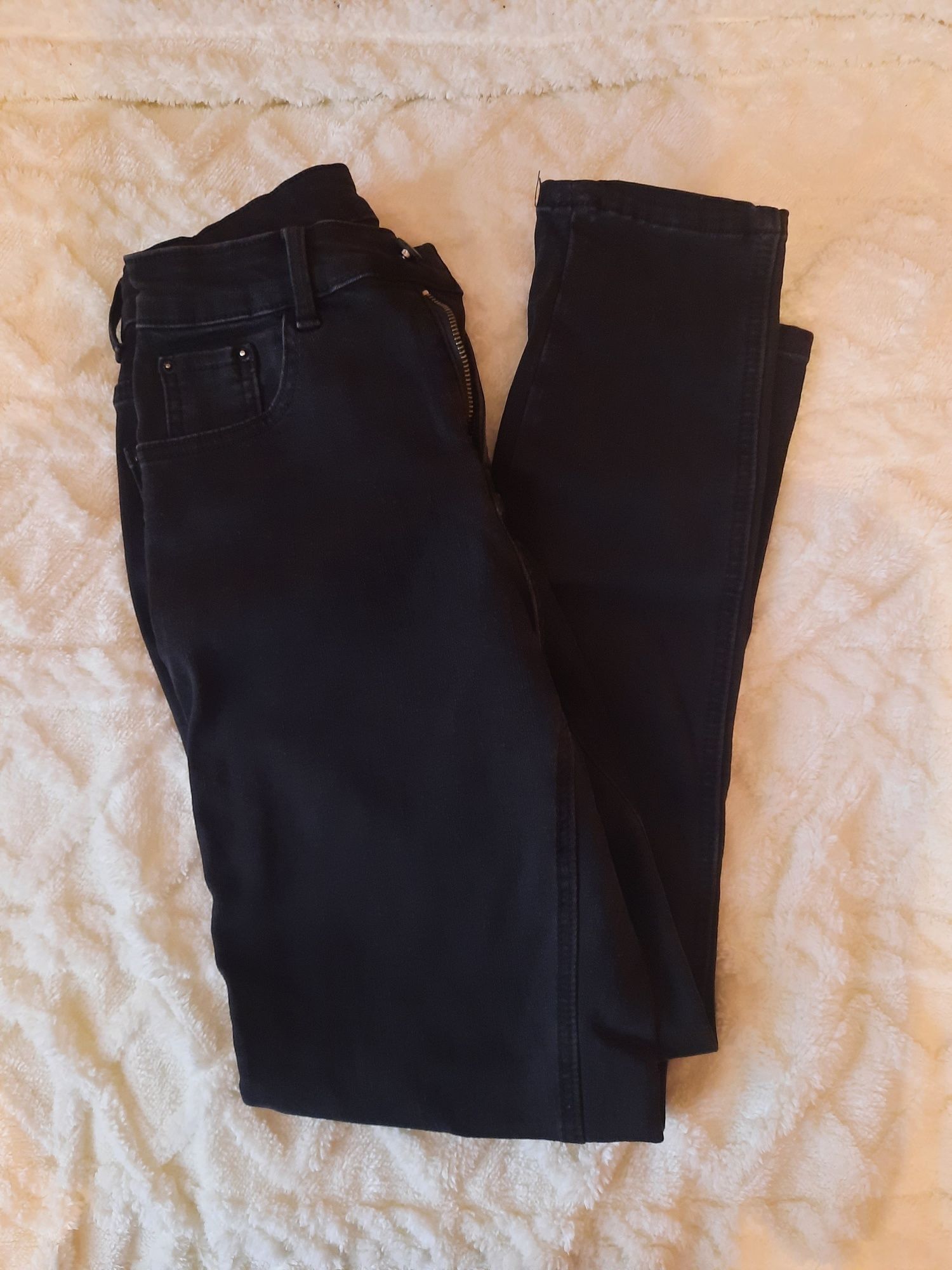 черные джинсы с флиссом внутри (женские)