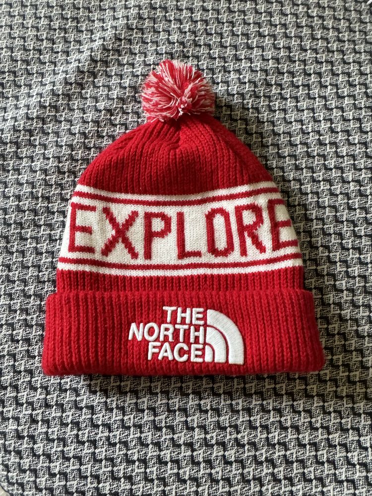 Продам шапку The north face