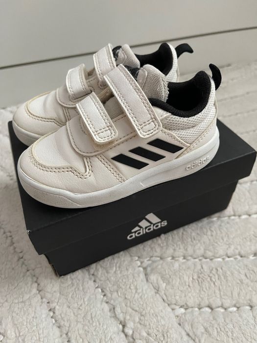 Детски маратонки Adidas размер 22