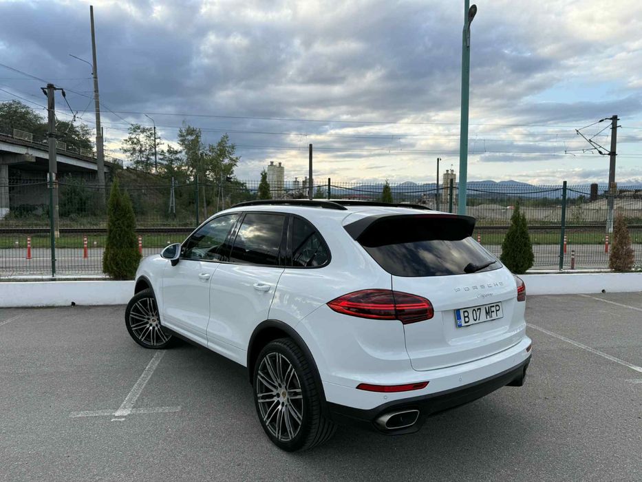 Porsche Cayenne 2016