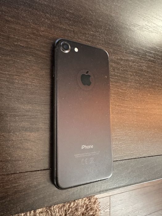 Apple iPhone 7 Айфон 7