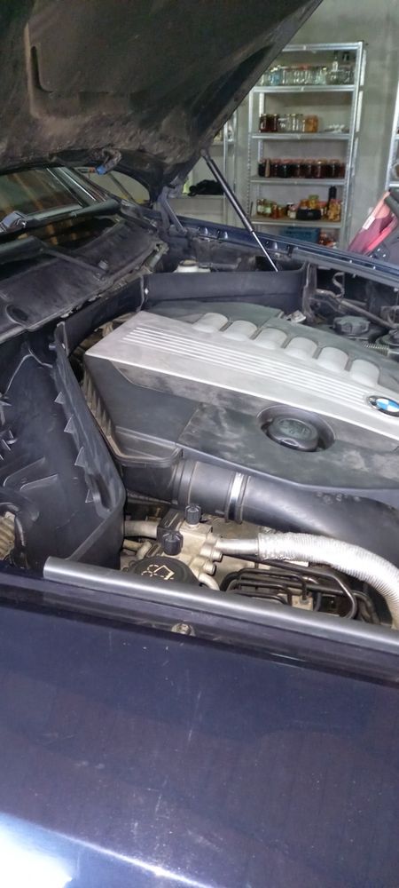 Кори над двигателя/панели/ БМВ Х5 Х6 Е70 Е71 BMW E70 X5 X6
