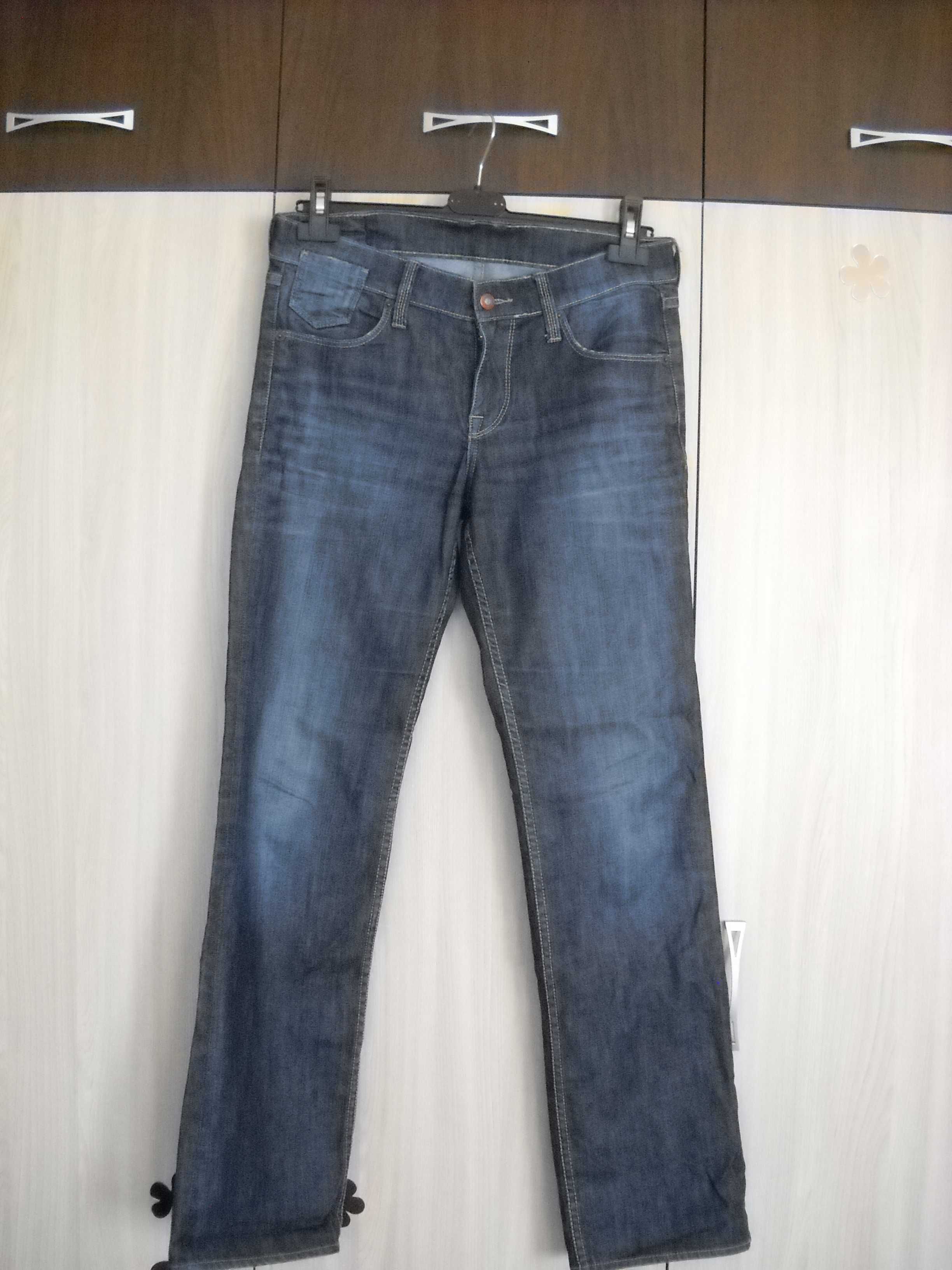 Pantaloni blugi Dalas, Mustang, Dsquared mar . M-L