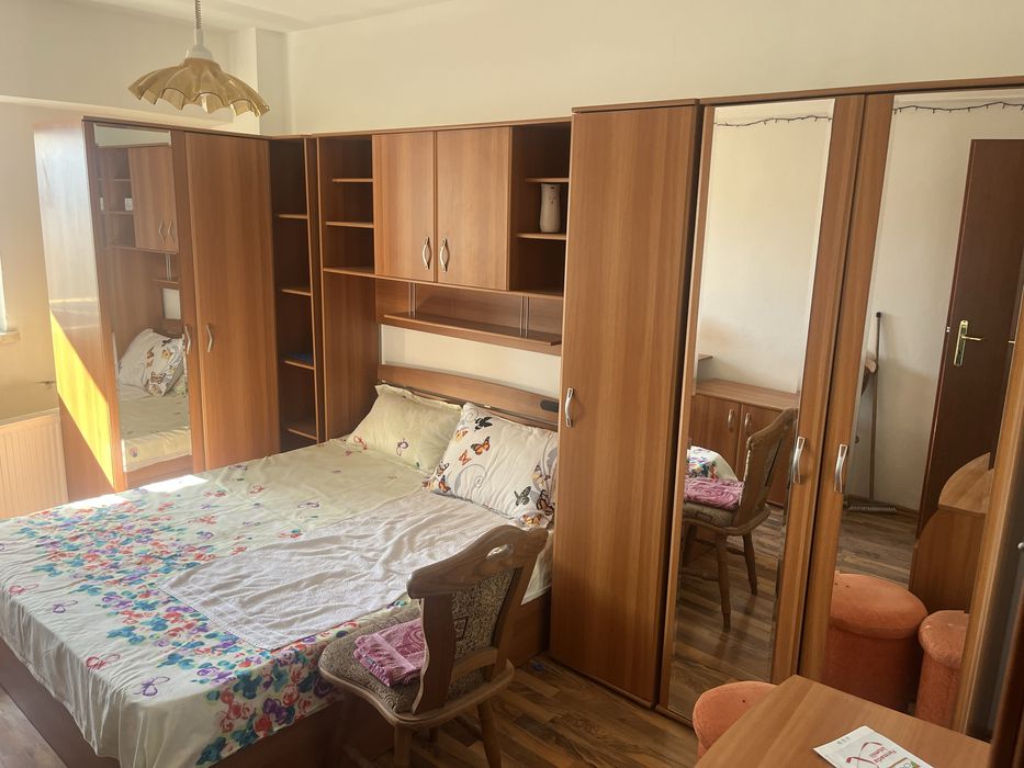 Mobila sufragerie si dormitor