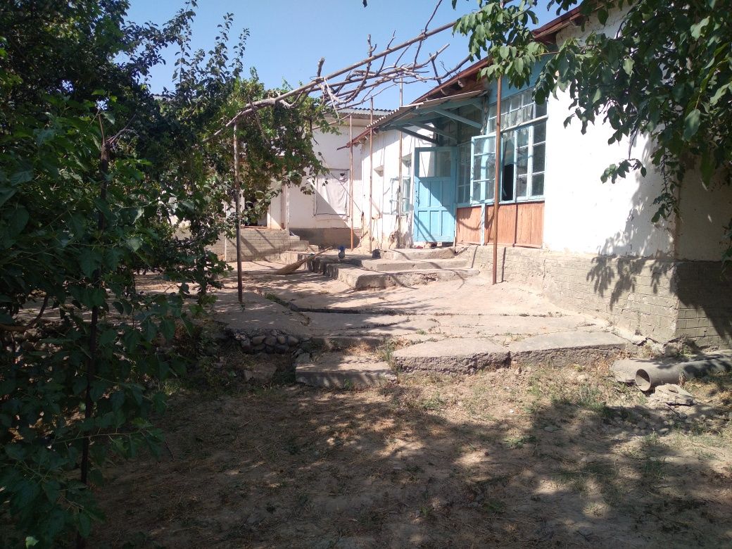 17 sotix barcha qulayliklarga ega xovli sotiladi