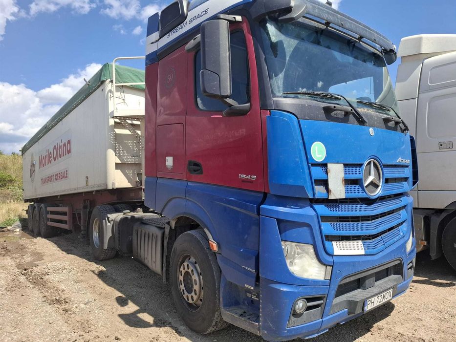 Mercedes Actros 2015 model 1943